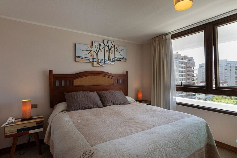 Centrally Located and Relaxing Apartment Steps Away from Viñ