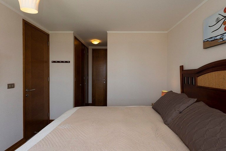 Centrally Located and Relaxing Apartment Steps Away from Viñ