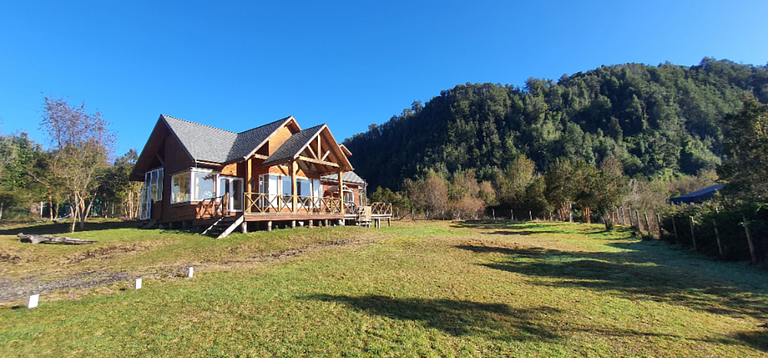 Hermosa casa en el corazón de Ensenada - Puerto Varas