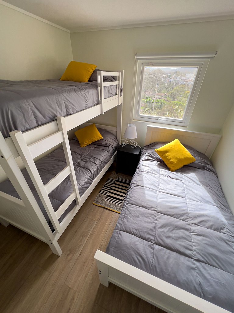 Encanto Playero: Vista al mar y a Papudo.