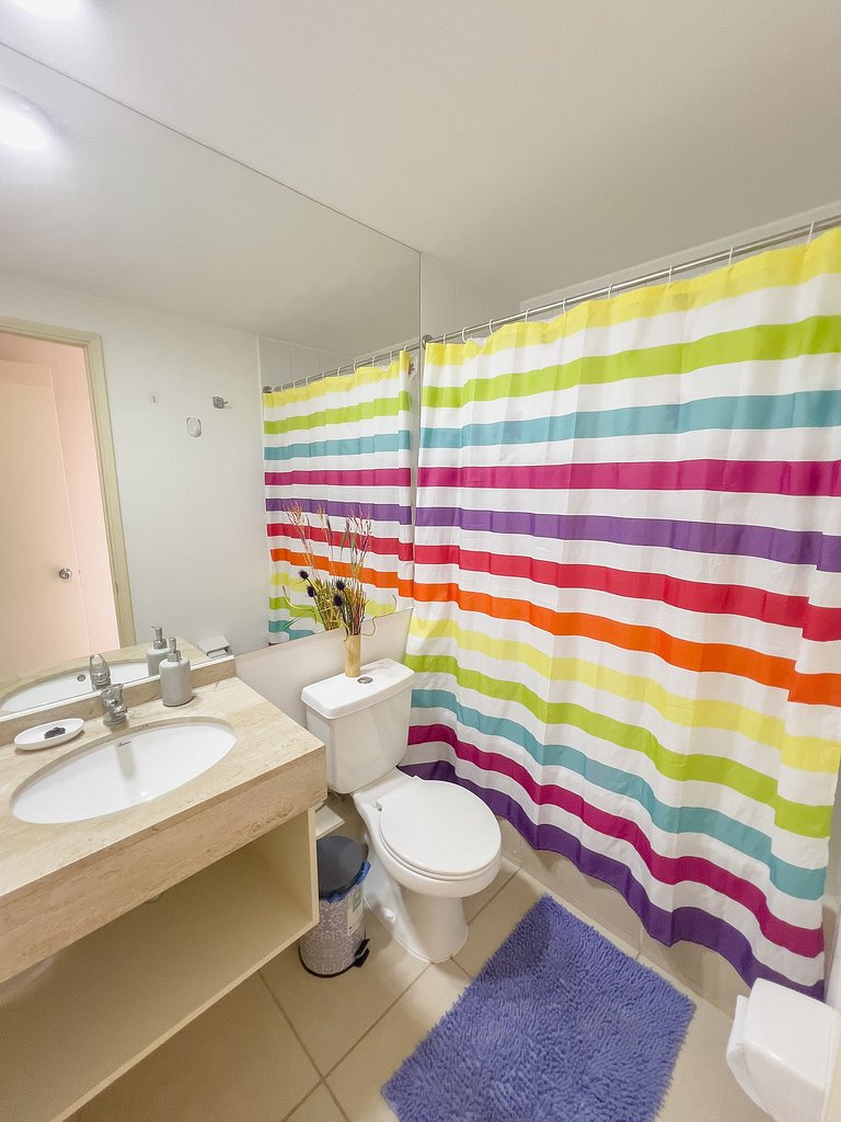 Apt. with private beach, sports courts, jacuzi