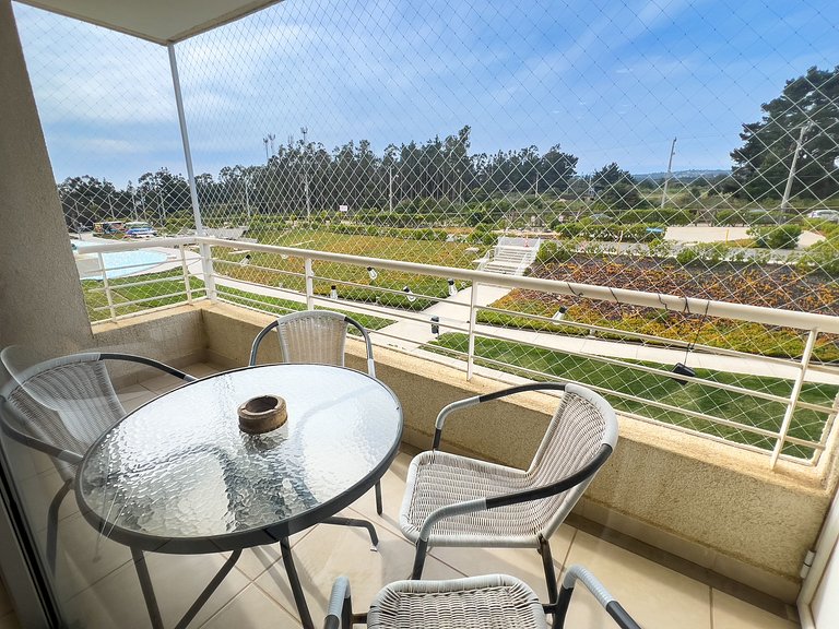 Apt. with private beach, sports courts, jacuzi