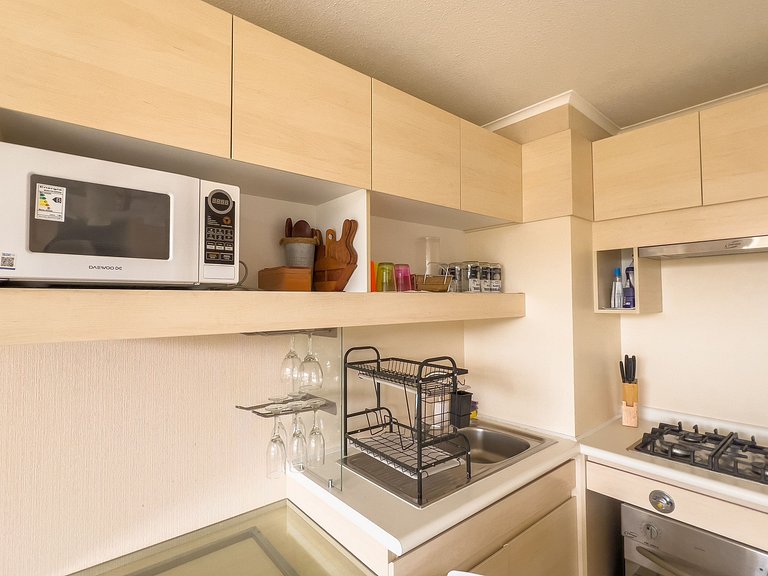 Apt. with private beach, sports courts, jacuzi