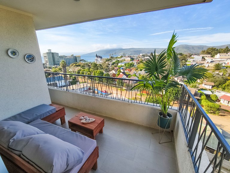 Beachfront Apartment with Ocean View for 5 Guests