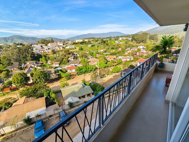 Beachfront Apartment with Ocean View for 5 Guests