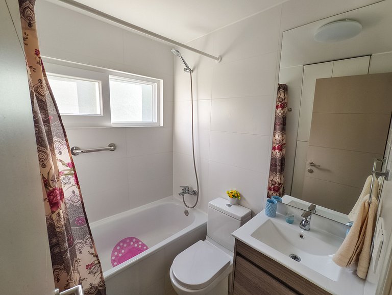 Beachfront Apartment with Ocean View for 5 Guests