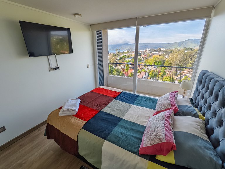 Beachfront Apartment with Ocean View for 5 Guests