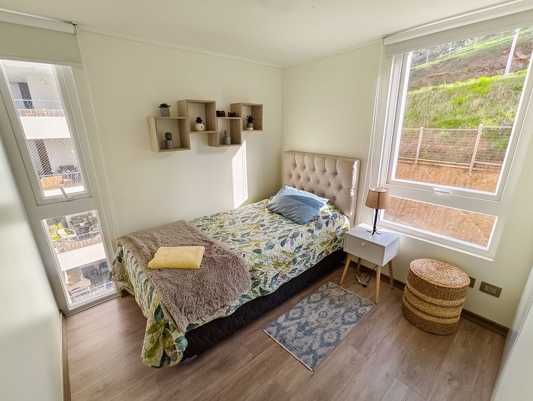 Beachfront Apartment with Ocean View for 5 Guests