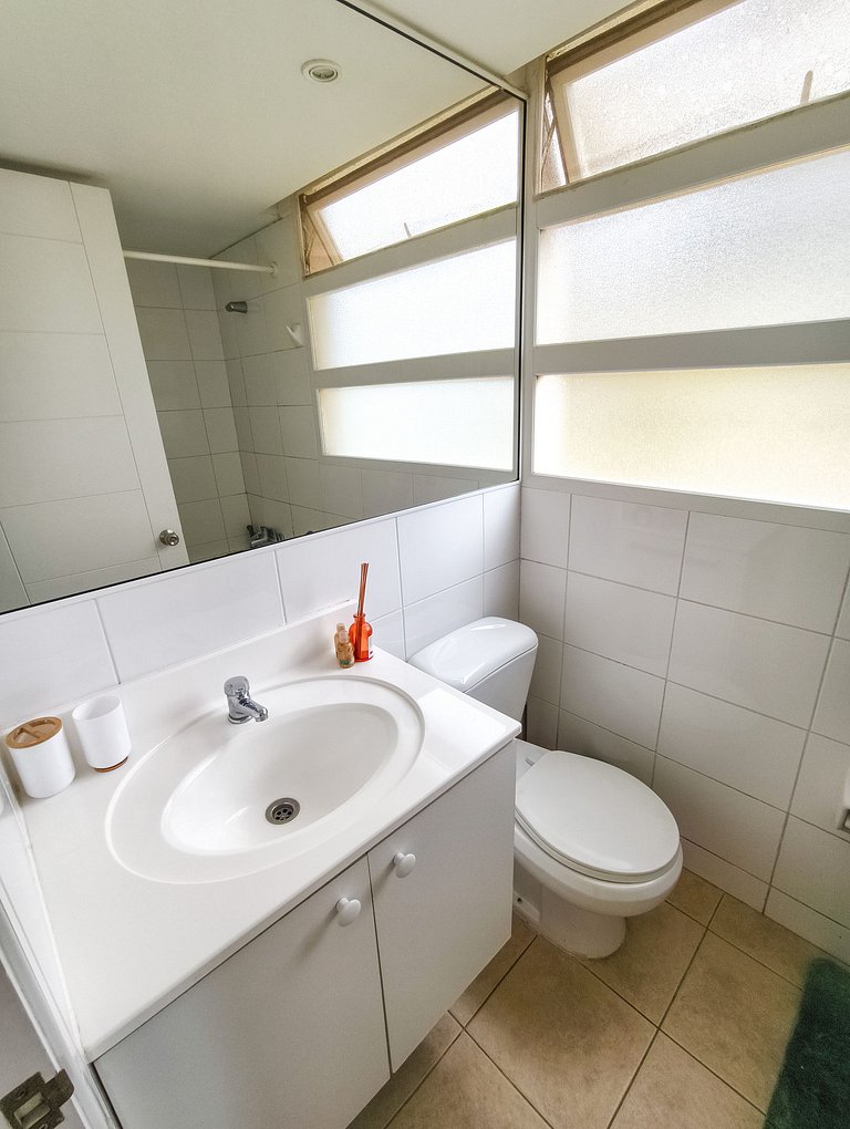 Sea view, beach access, and a huge garden.