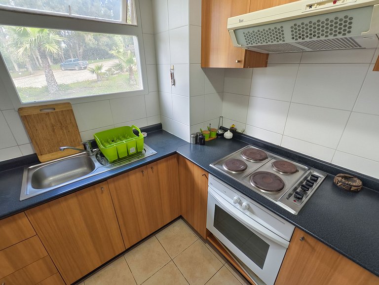 Sea view, beach access, and a huge garden.