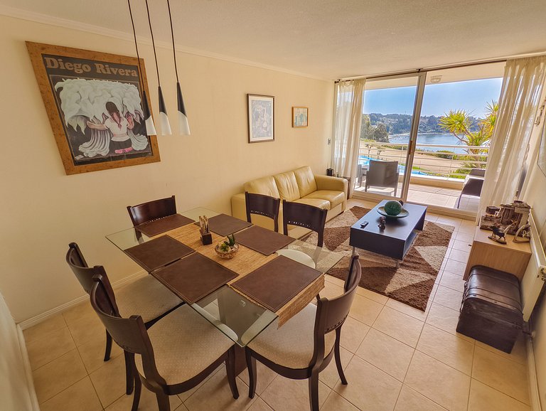 Sea view, beach access, and a huge garden.