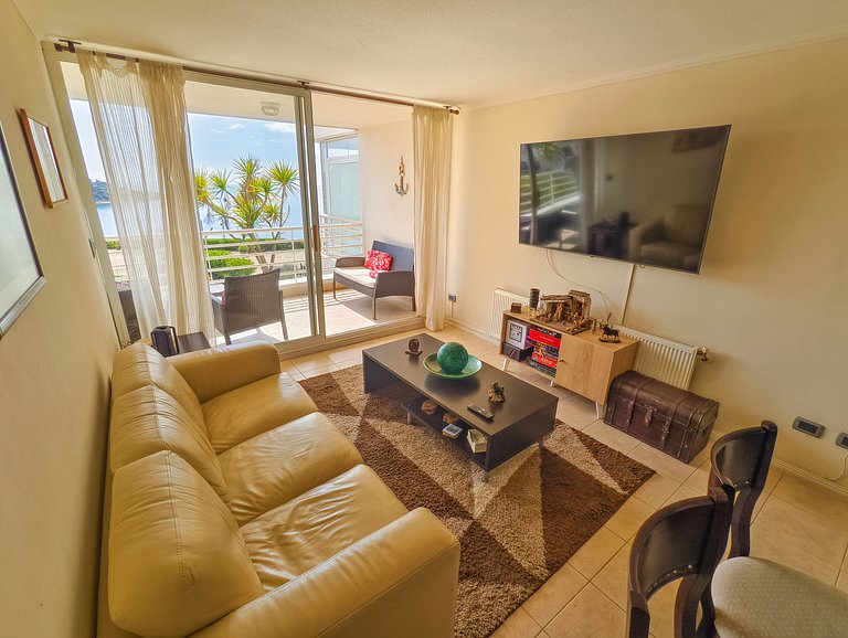 Sea view, beach access, and a huge garden.