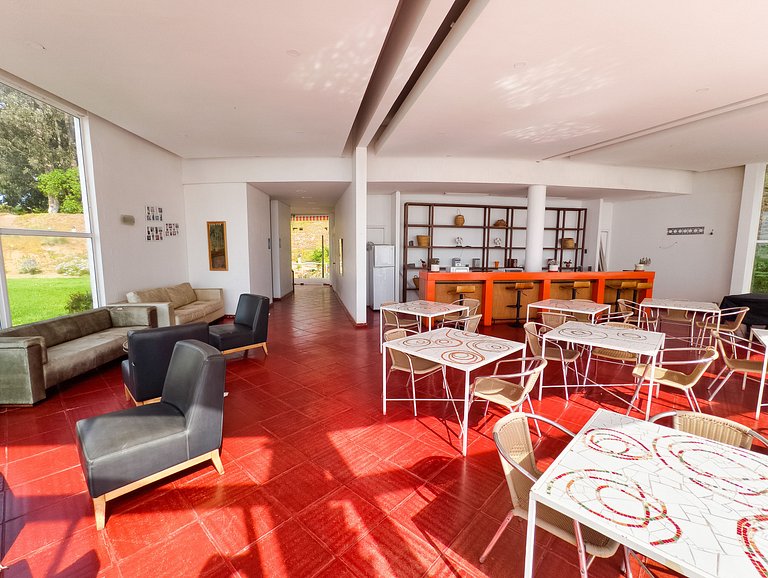 Vista al mar, acceso a la playa y jardín