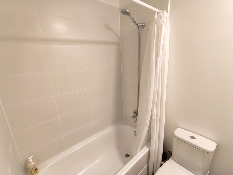 Apt for 7 in Puyai - WiFi, pool, and barbecue area