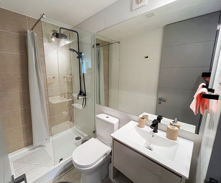 Beautiful, spacious, and modern apartment in Pucón