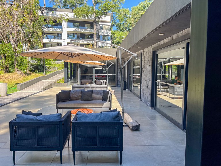 Beautiful, spacious, and modern apartment in Pucón