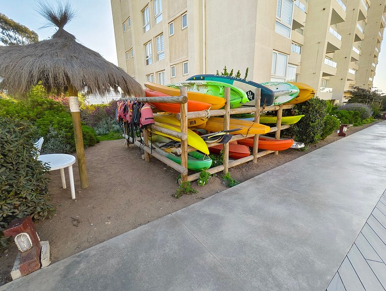 Depto frente al humedal y la playa