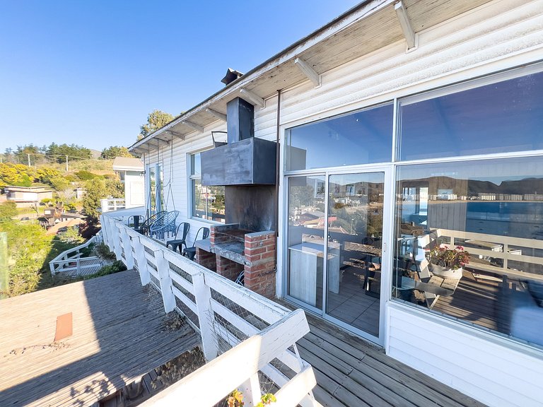 Cómoda casa con terraza y vista al mar en Papudo