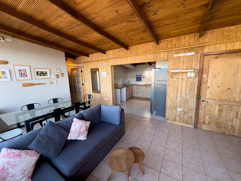 Cómoda casa con terraza y vista al mar en Papudo