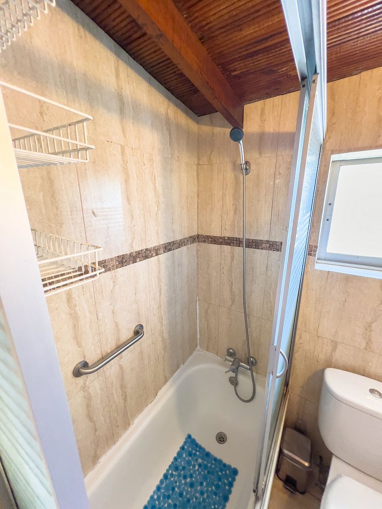 Cómoda casa con terraza y vista al mar en Papudo