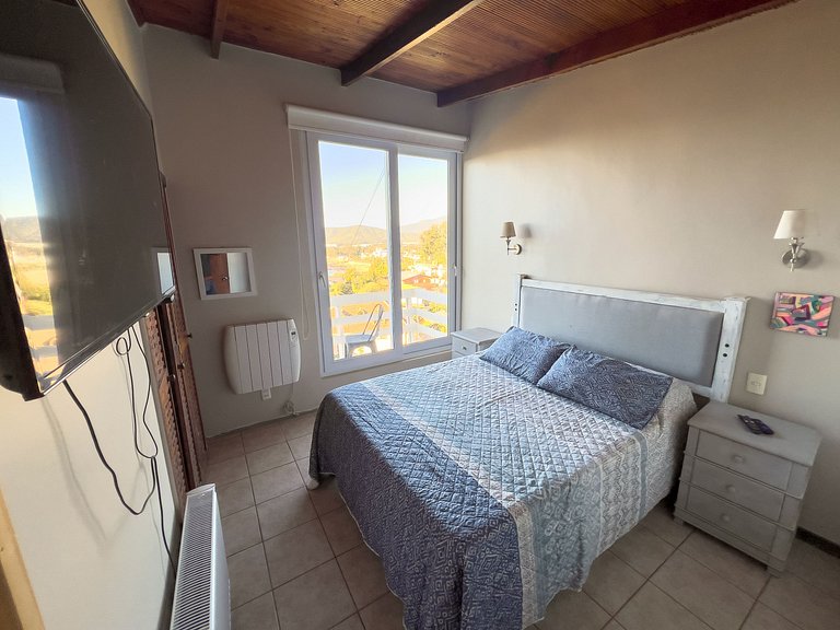 Amplia casa con terraza y vista al mar en Papudo