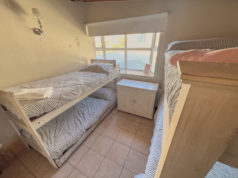Cómoda casa con terraza y vista al mar en Papudo