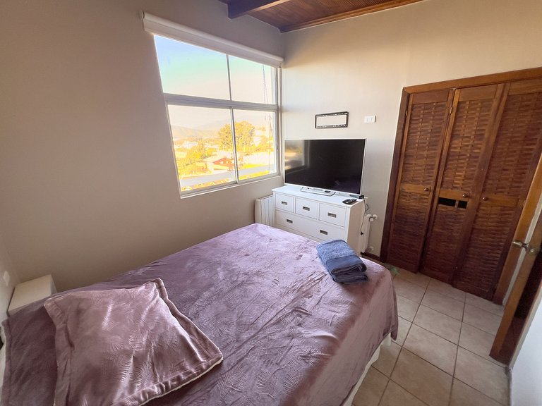 Amplia casa con terraza y vista al mar en Papudo