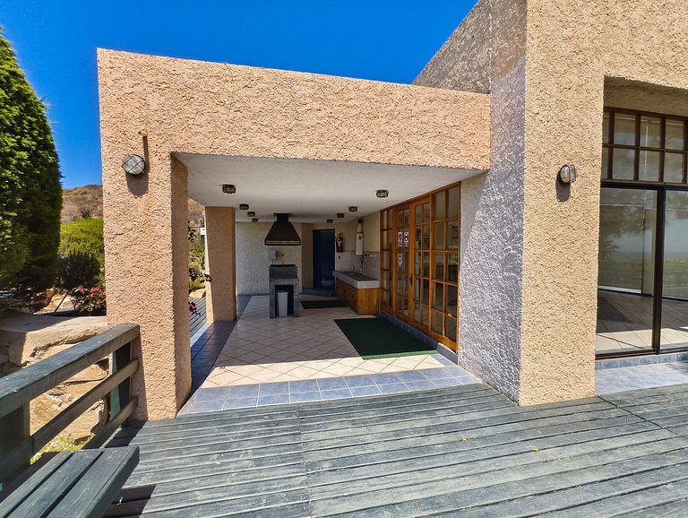 Maravilloso depto. para 5 - vista al mar