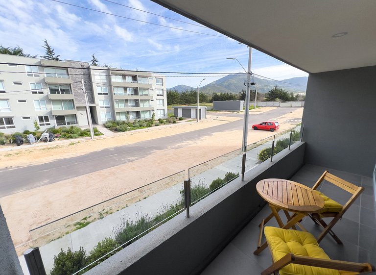 Acogedor y moderno depto. en Lomas de Puyai