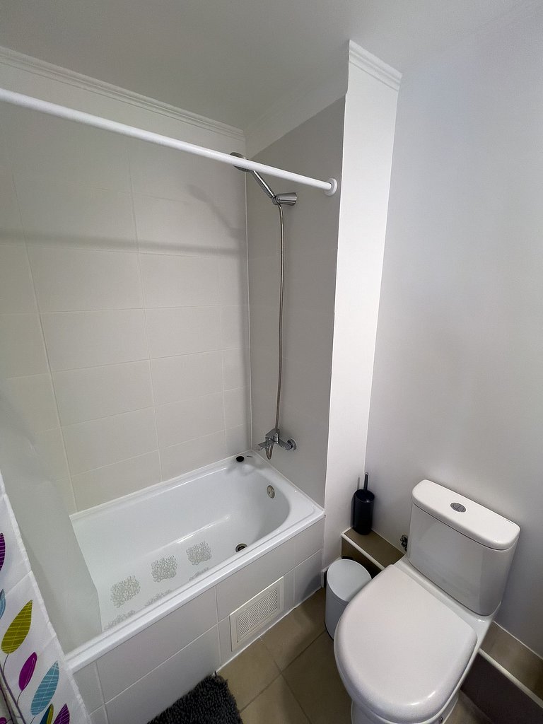 Acogedor y moderno depto. en Lomas de Puyai