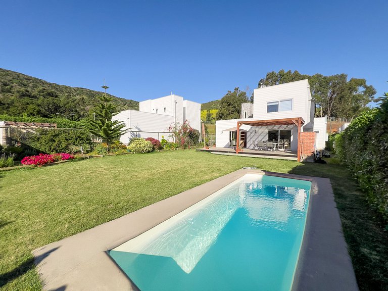 Hermosa casa con piscina - 6 personas Punta Puyai