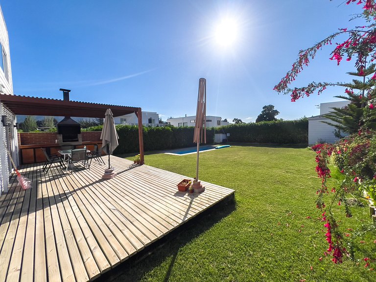 Hermosa casa con piscina - 6 personas Punta Puyai