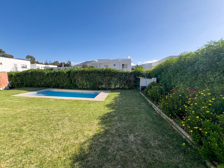 Hermosa casa con piscina - 6 personas Punta Puyai