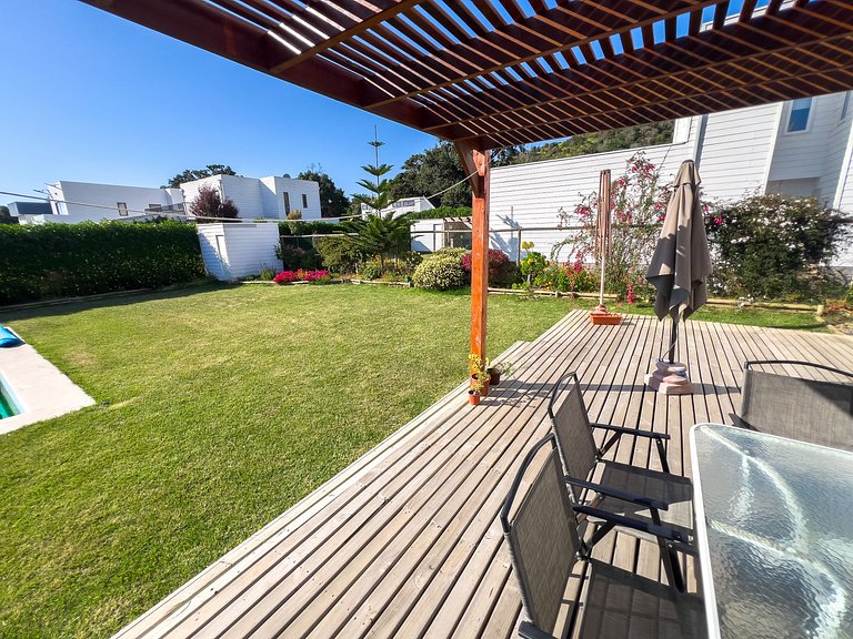 Hermosa casa con piscina - 6 personas Punta Puyai