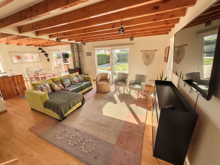 Hermosa casa con piscina - 6 personas Punta Puyai