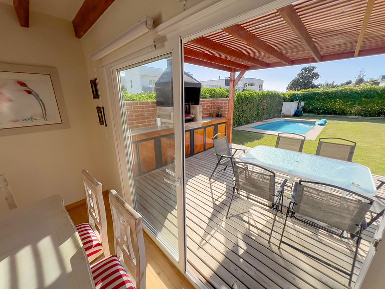 Hermosa casa con piscina - 6 personas Punta Puyai