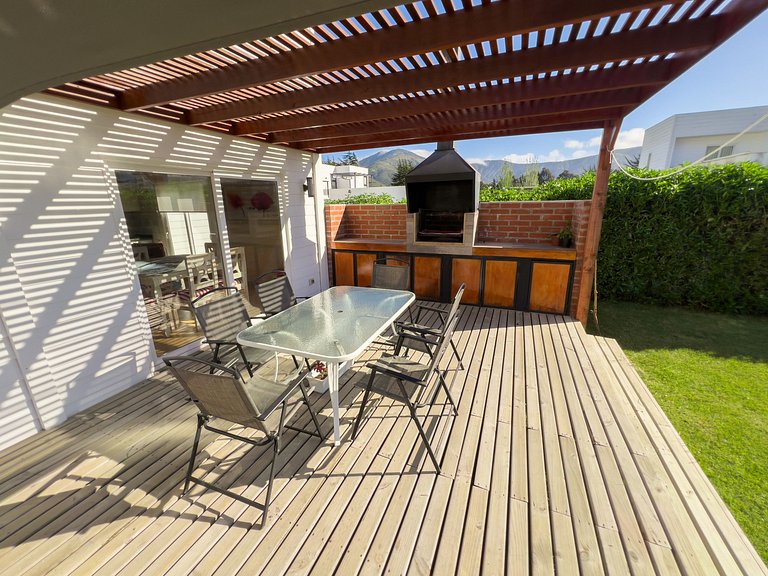 Hermosa casa con piscina - 6 personas Punta Puyai