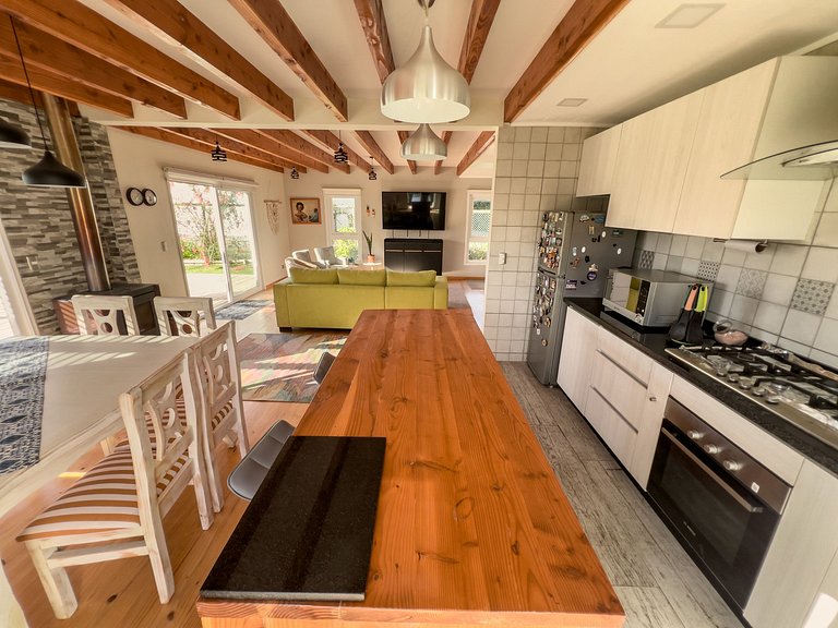 Hermosa casa con piscina - 6 personas Punta Puyai