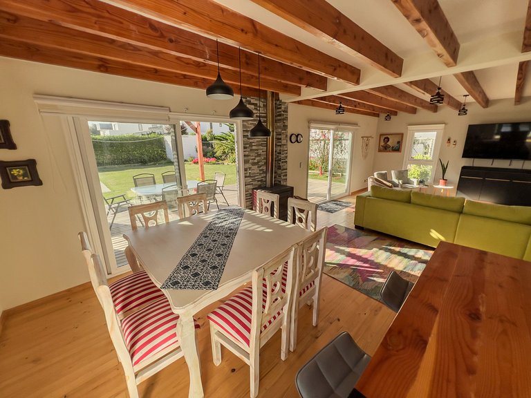 Hermosa casa con piscina - 6 personas Punta Puyai