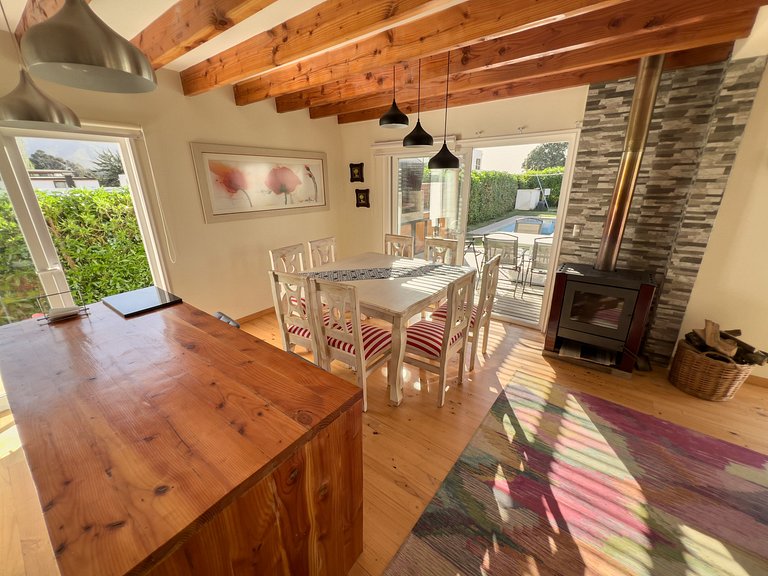 Hermosa casa con piscina - 6 personas Punta Puyai