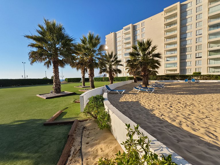 Depto para 5 con vista al mar a pasos de la playa