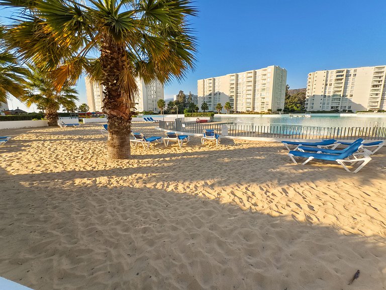 Depto para 5 con vista al mar a pasos de la playa