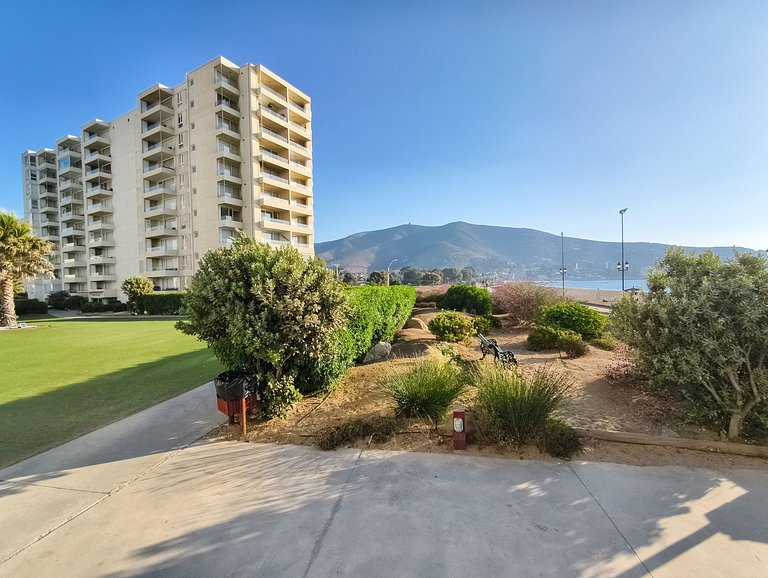 Depto para 5 con vista al mar a pasos de la playa