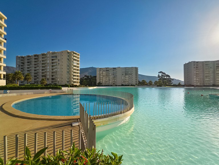 Depto para 5 con vista al mar a pasos de la playa