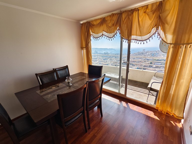 Dpto con hermosa vista a la bahía de Valpo para 6