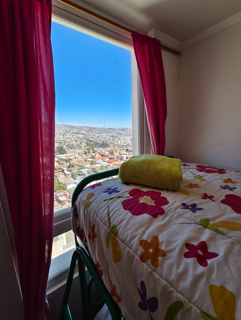 Dpto con hermosa vista a la bahía de Valpo para 6