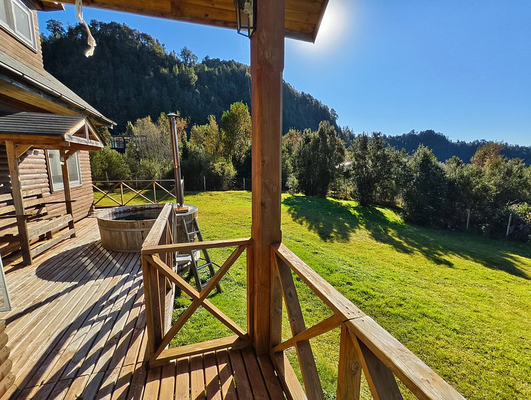 Casa Ensenada vista volcán Osorno y jardín amplio