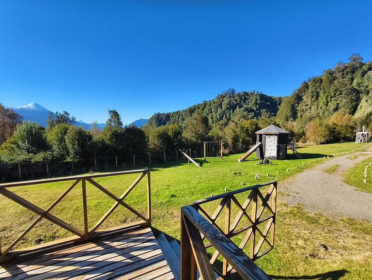 Casa Ensenada vista volcán Osorno y jardín amplio