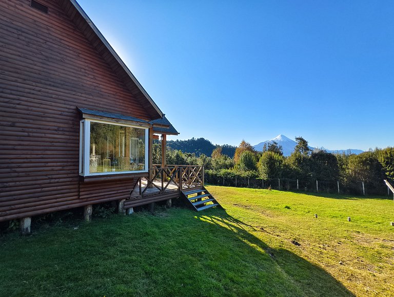 Casa Ensenada vista volcán Osorno y jardín amplio