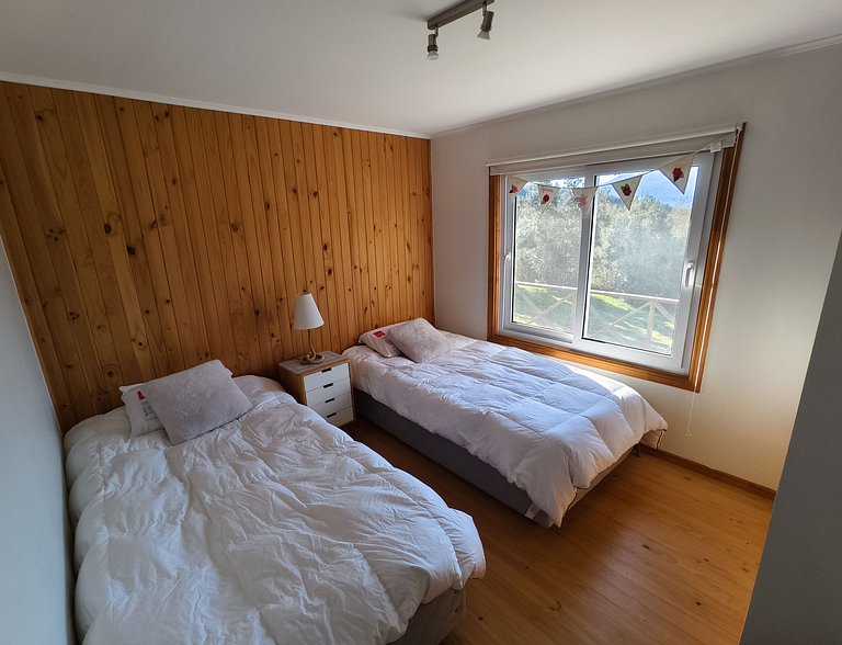 Casa Ensenada vista volcán Osorno y jardín amplio